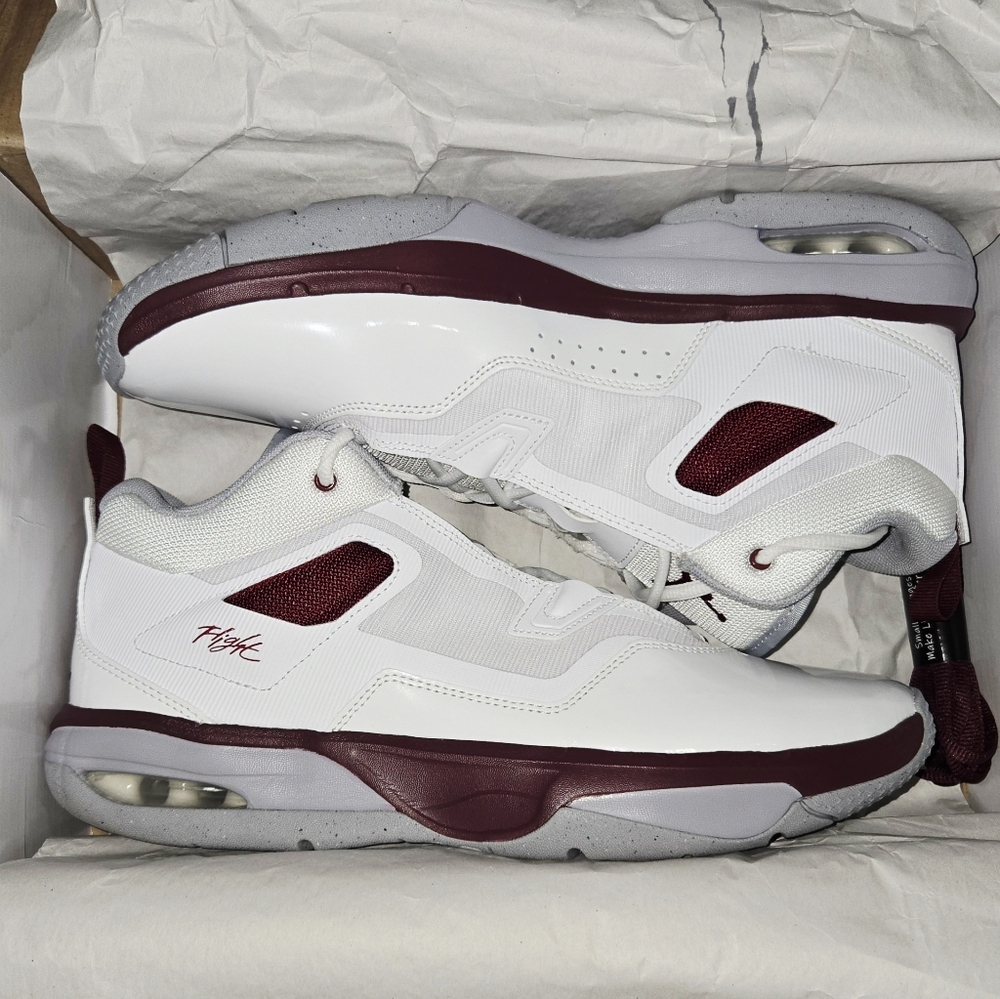 Air Jordan Stay Loyal 3 "White Team Red" - Picture 8 of 14